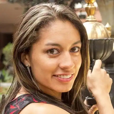 <strong>Laura Martínez</strong><em><strong> (Bogotá, Colombia)</strong></em>